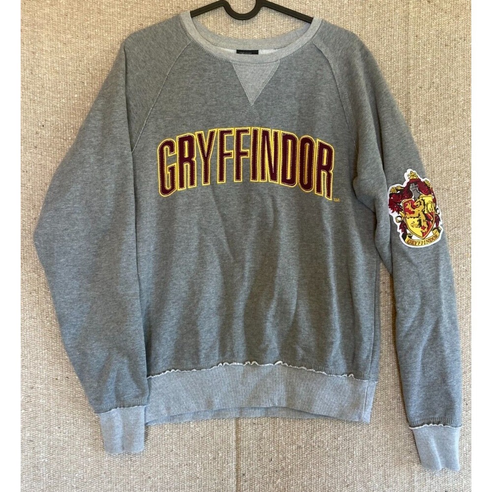 Harry Potter Gryffindor Sweater Womens Small Sweatshirt Universal Studios Gray